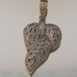 18k Pure Solid Yellow/White Gold & Mined Diamonds Pendant. Chain Not Included.